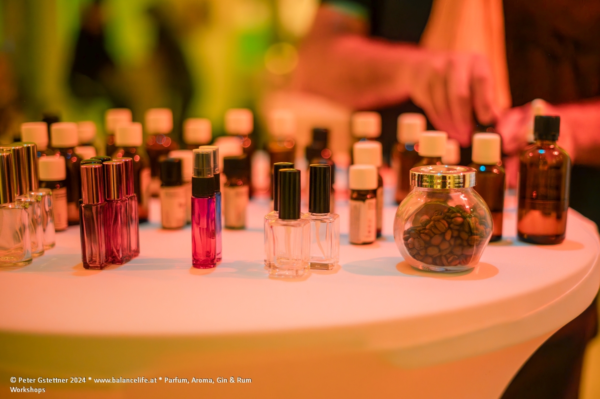 Parfum Party (c) Peter Gstettner